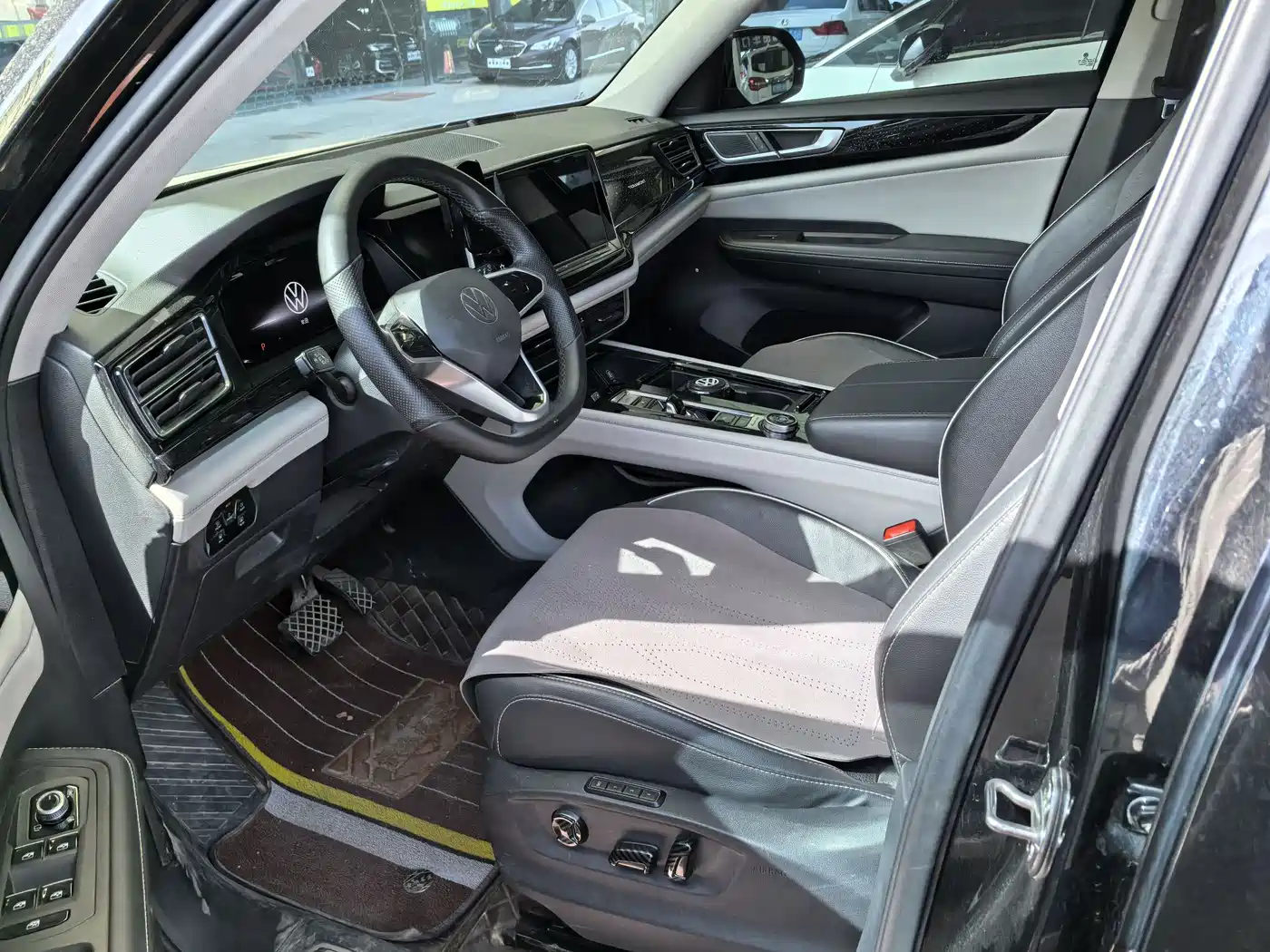 Volkswagen Teramont 2022 380TSI 4MOTION Premium Luxury фото 7