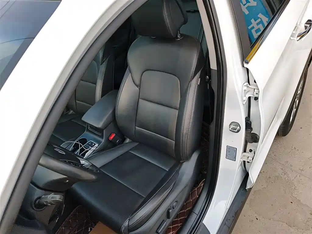 Hyundai Tucson 2018 1.6T DCT 2WD 15th Anniversary Special Edition фото 11