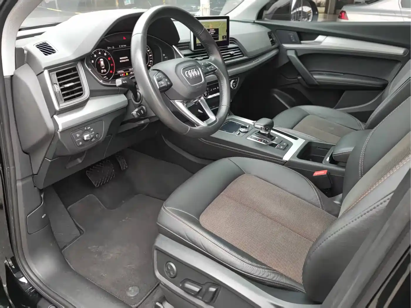 Audi Q5L 2018 45 TFSI Exclusive Fashion China VI фото 4
