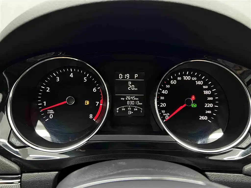 Volkswagen Sagitar 2018 1.6L Automatic Comfort фото 12
