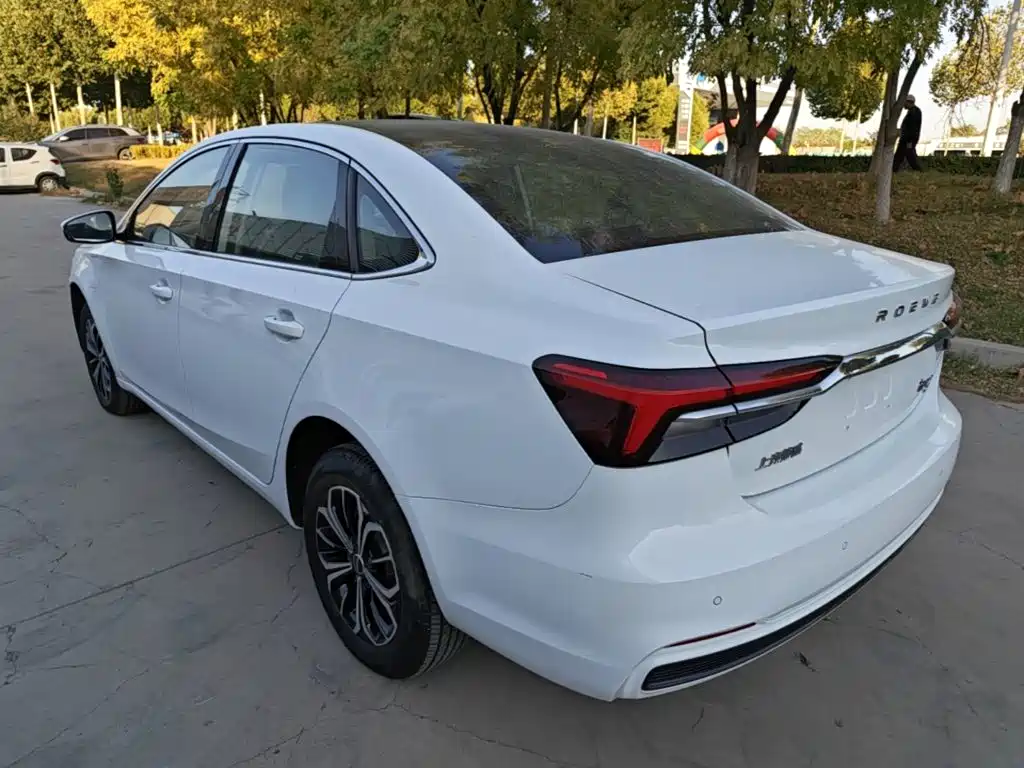 Photo 5 - Roewe i6 MAX EV