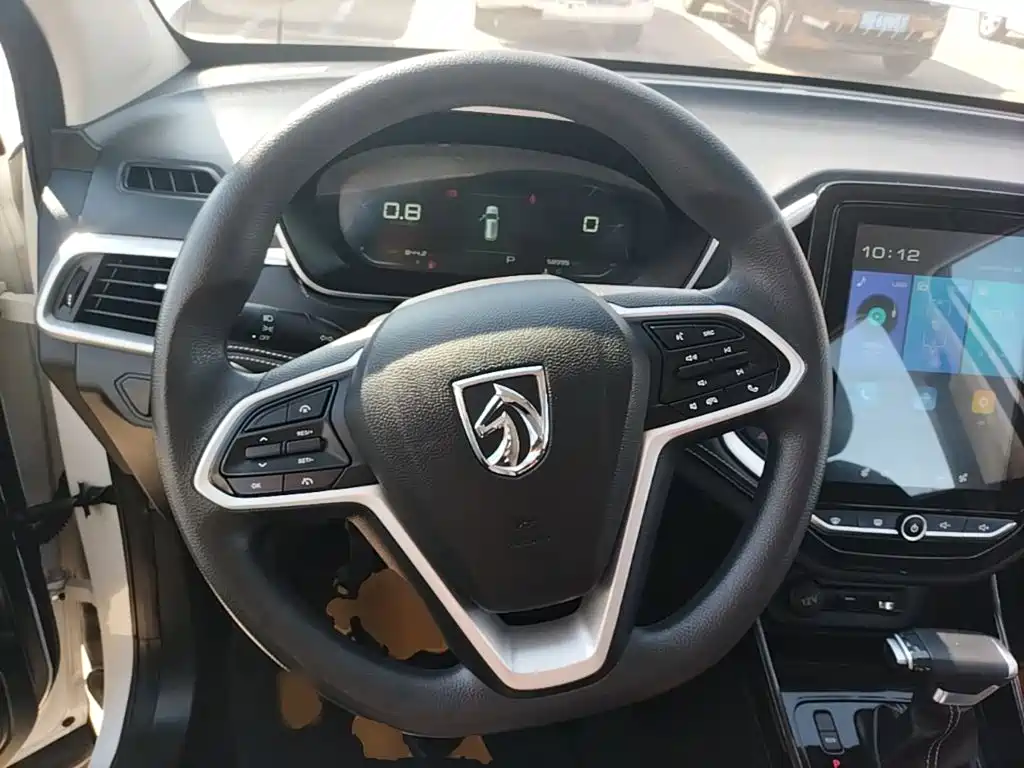 Baojun 530 2021 2021 Global Anniversary Edition 1.5T CVT Luxury 7-seater