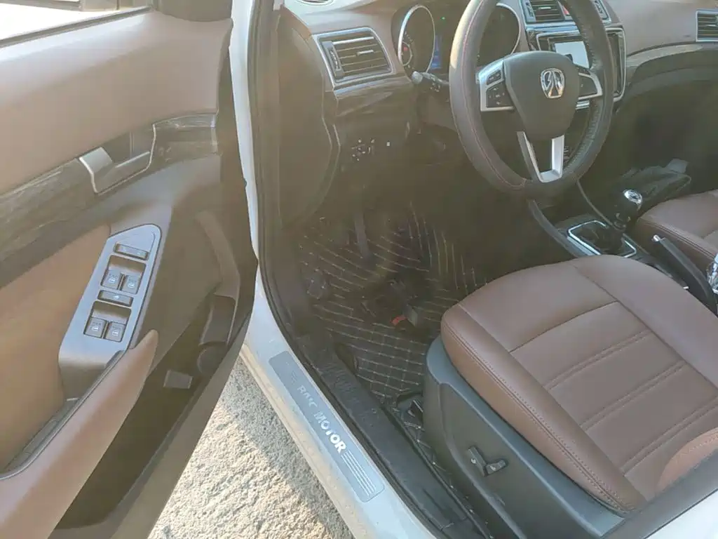 BAIC Weiwang S50 2018 2016 1.5T Manual Huandong Prestige