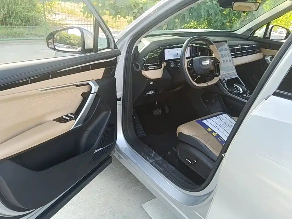 Geely Boyue L 2023 2023 1.5TD DCT Premium