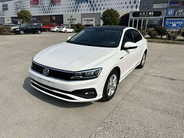 Volkswagen Lamando 2021 230TSI DSG Fashion Edition