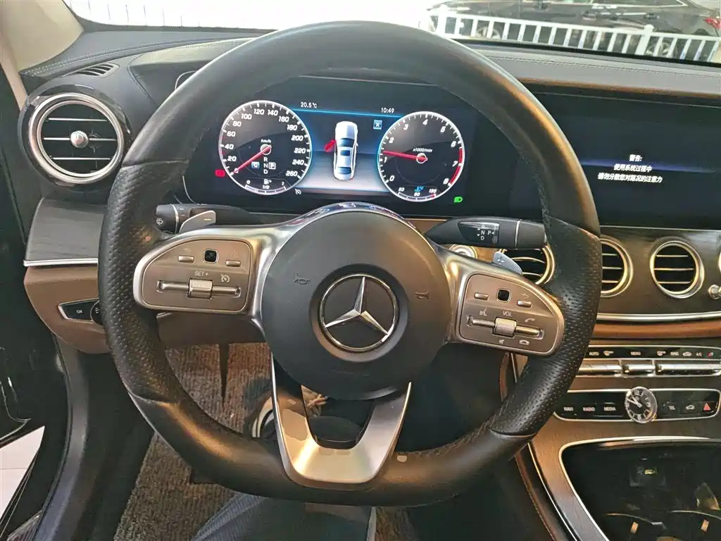 Mercedes-Benz E-Class 2020 E 300 L Sport Fashion Model фото 3