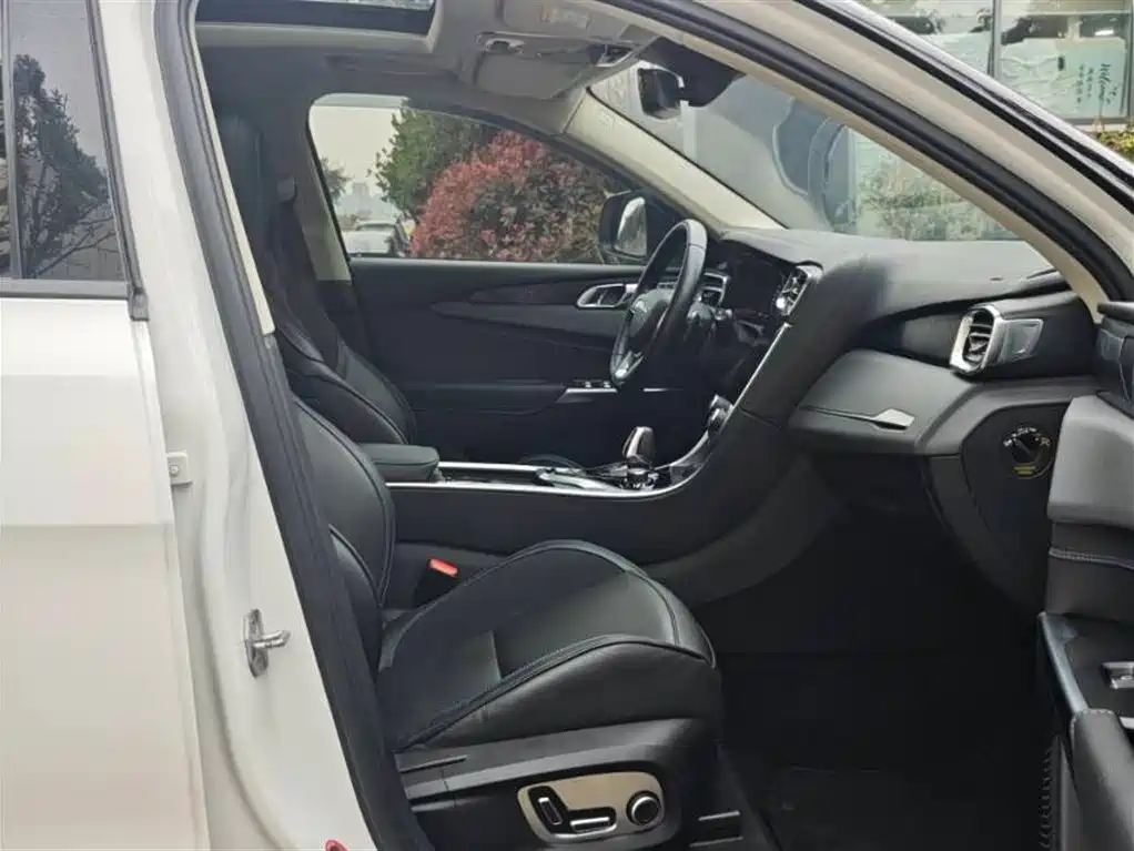 Lynk & Co 01 EM-P 2018 1.5T PHEV Jin Pro China V фото 9