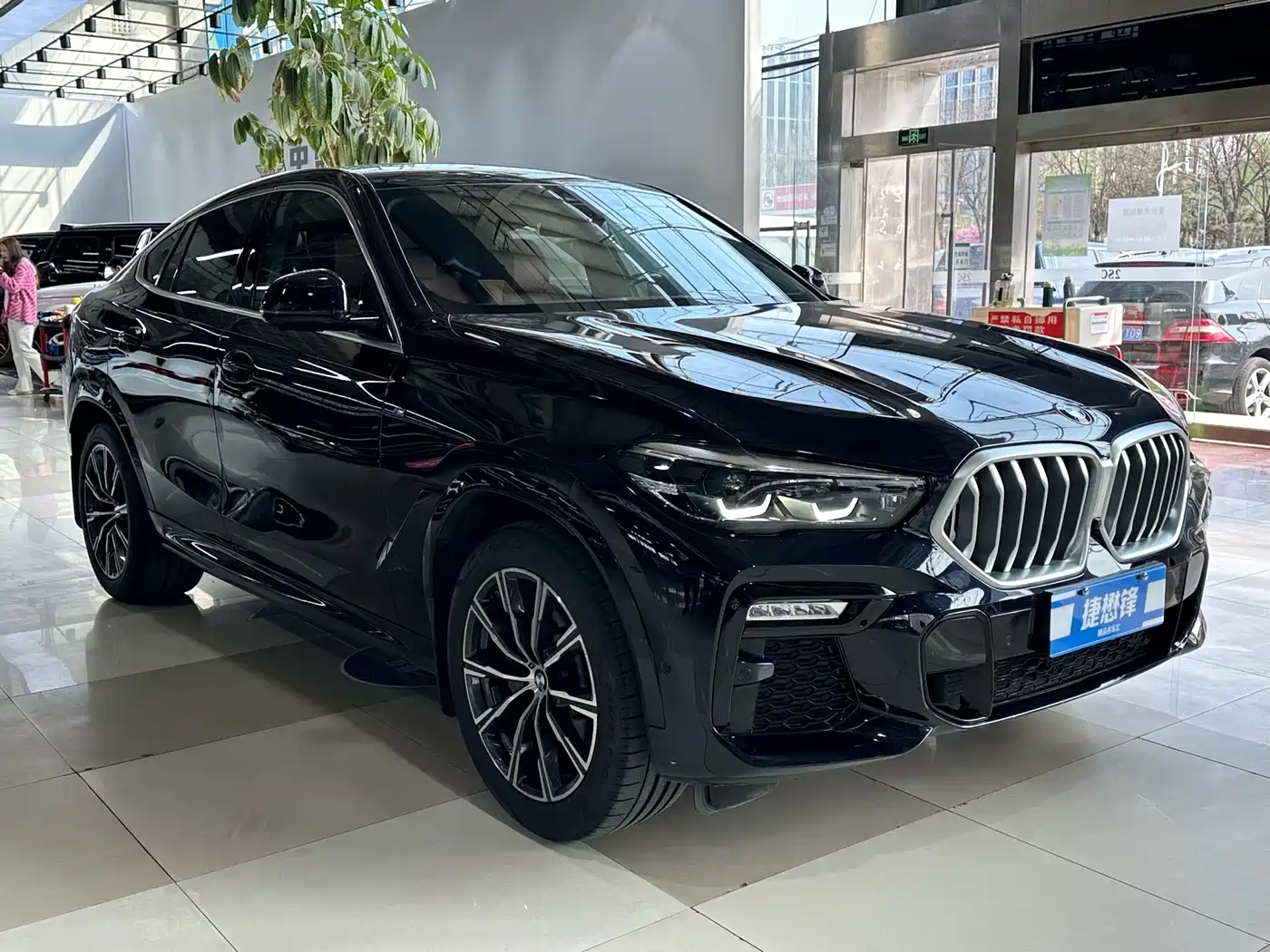 BMW X6 2021 xDrive30i M Sport Package фото 3