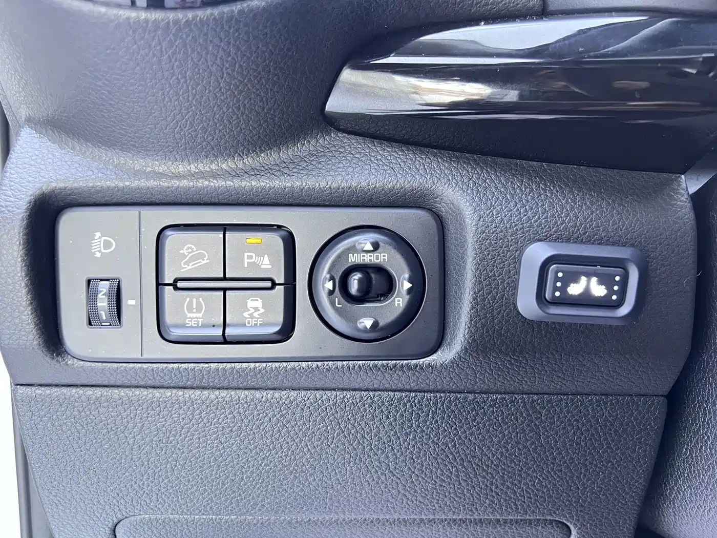 Kia KX1 2024 2021 1.4L CVT Fun Sunroof Version