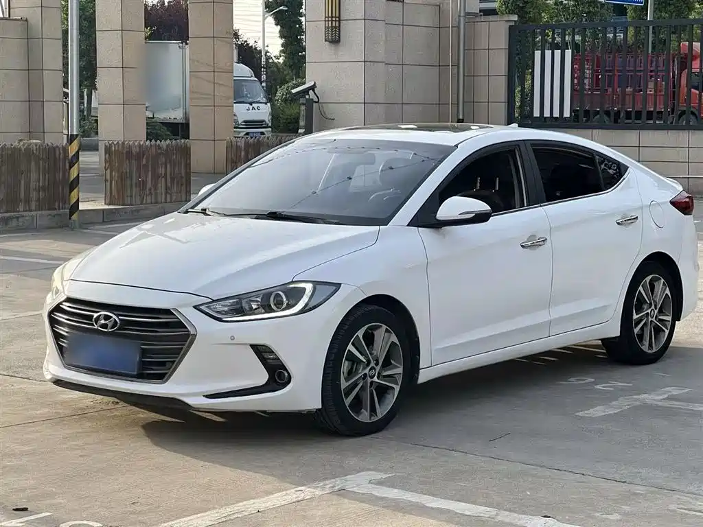 Hyundai Elantra 2016 1.6L Auto Smart·Luxury Edition