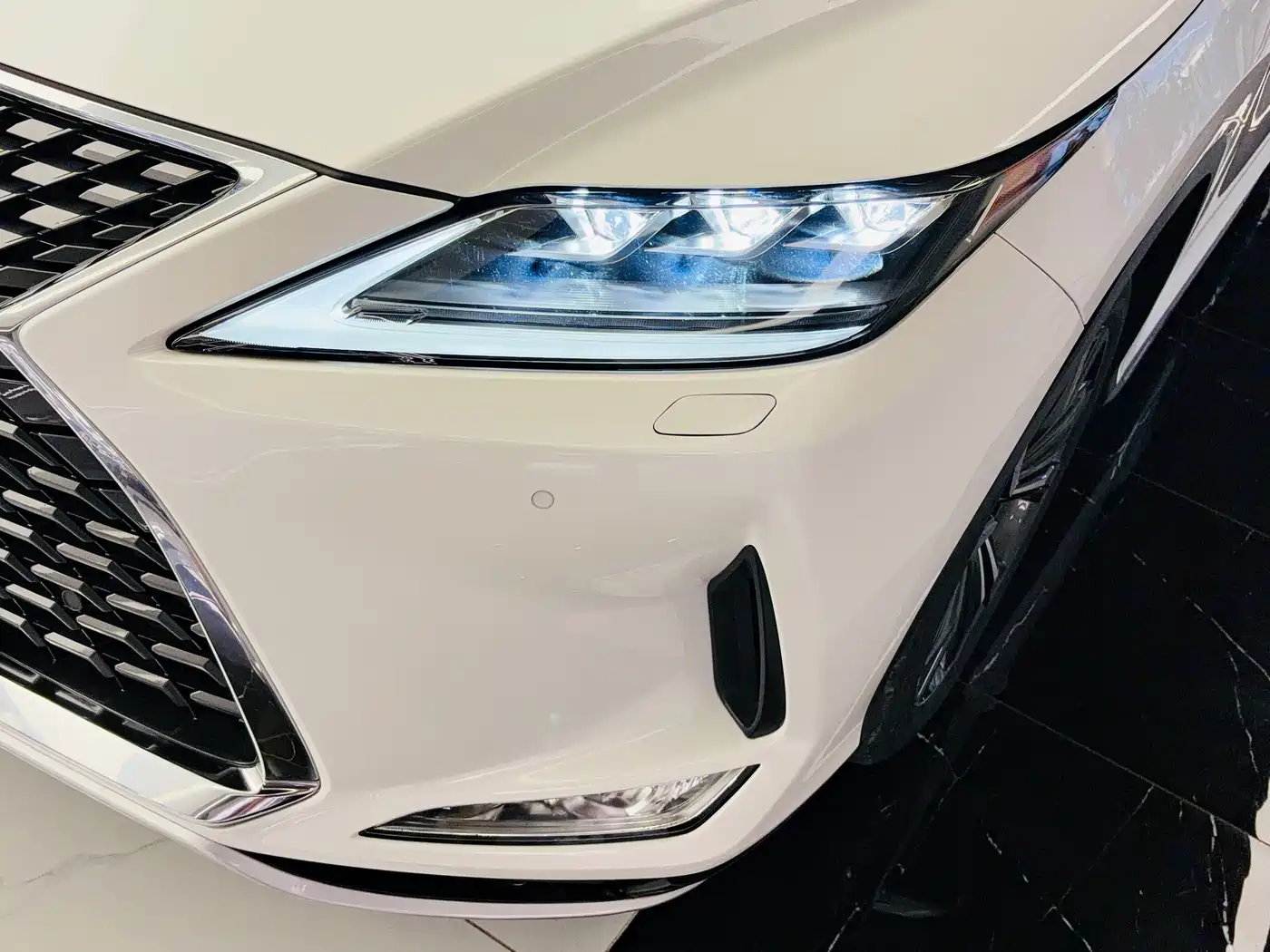 Lexus RX 2020 Facelift 300 AWD Elegance Edition фото 20
