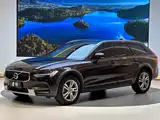 Фото 1 - Volvo V90