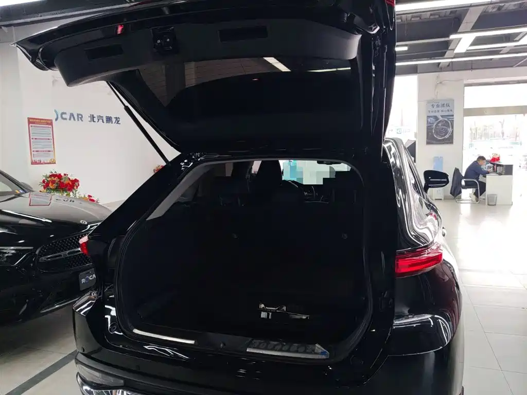 TOYOTA LING FANG HARRIER