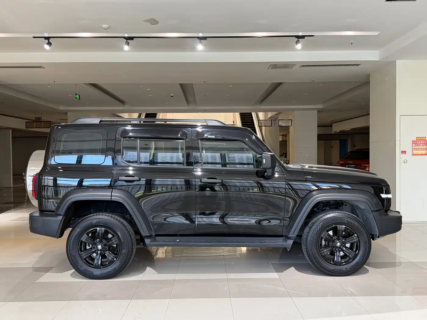 Tank 300 2023 Off-Road Edition 2.0T Conqueror фото 4