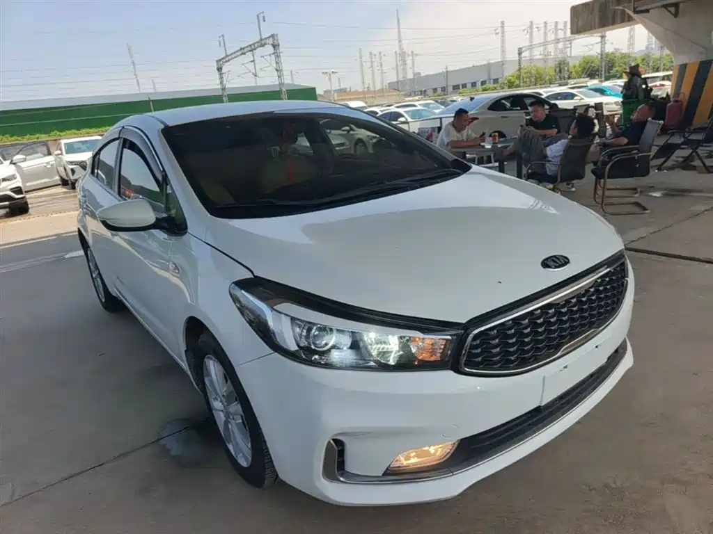 Kia K3 2016 1.6L Automatic GL фото 4