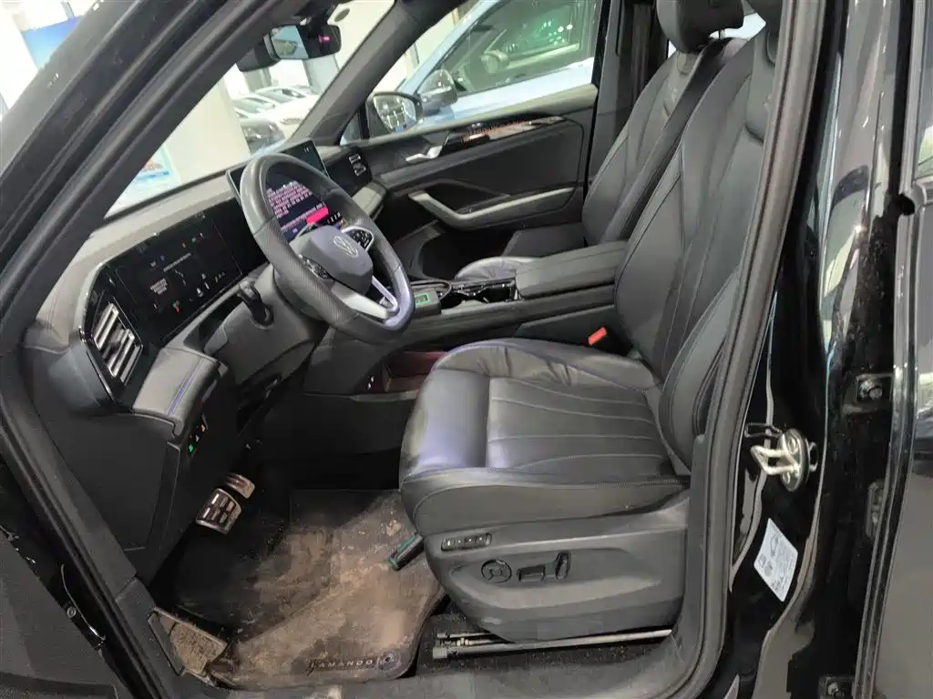 Volkswagen Tiguan L 2024 PRO 330TSI 2WD R-Line Smart Edition фото 15