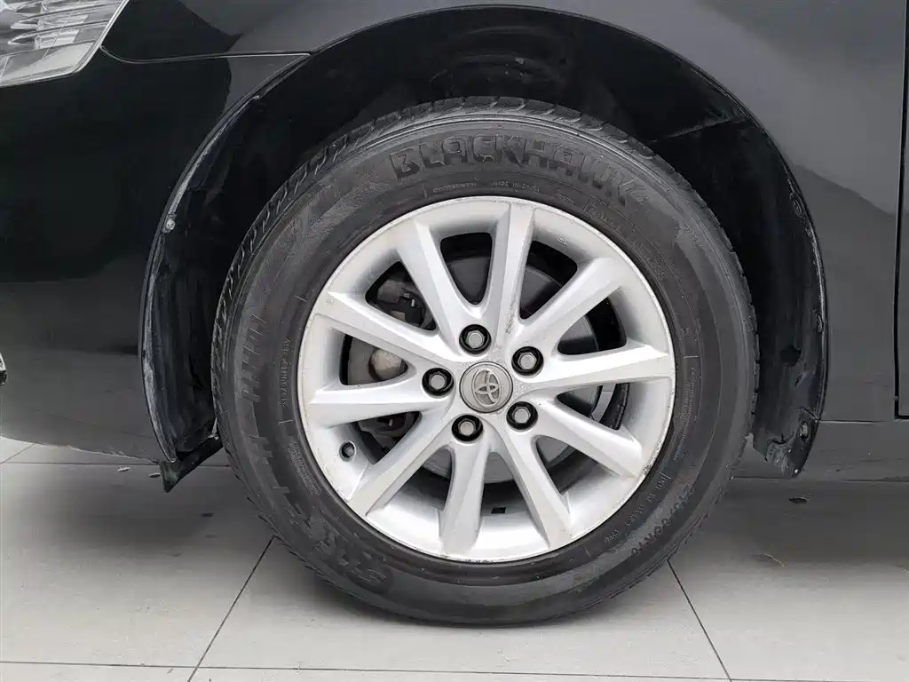 Toyota Camry 2010 240G Luxury Edition фото 17