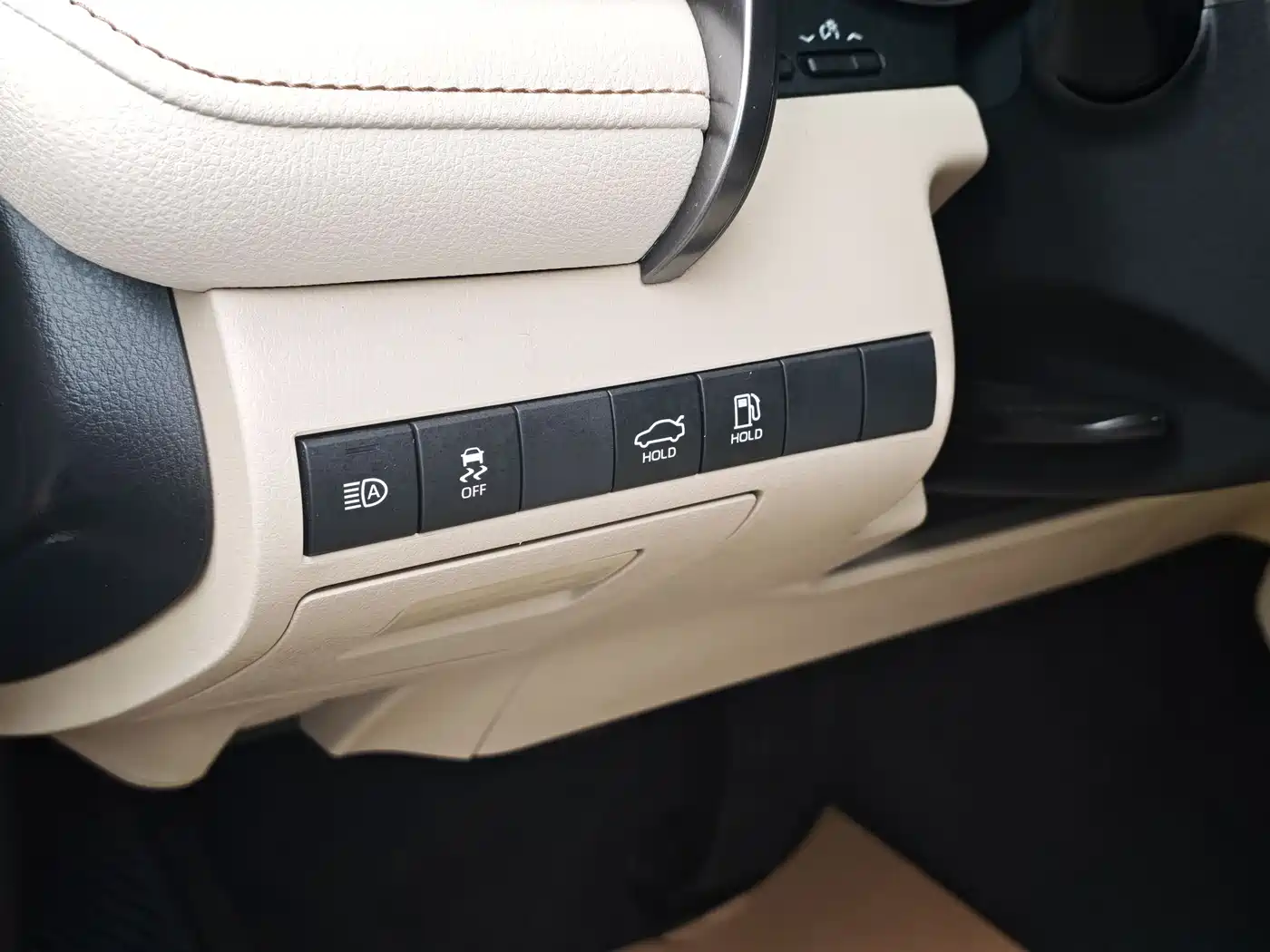 Toyota Camry 2019 Hybrid 2.5HG Luxury Edition China V фото 20