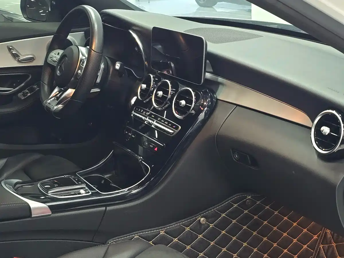 Mercedes-Benz C-Class 2020 Facelift C 260 Sport Version фото 11