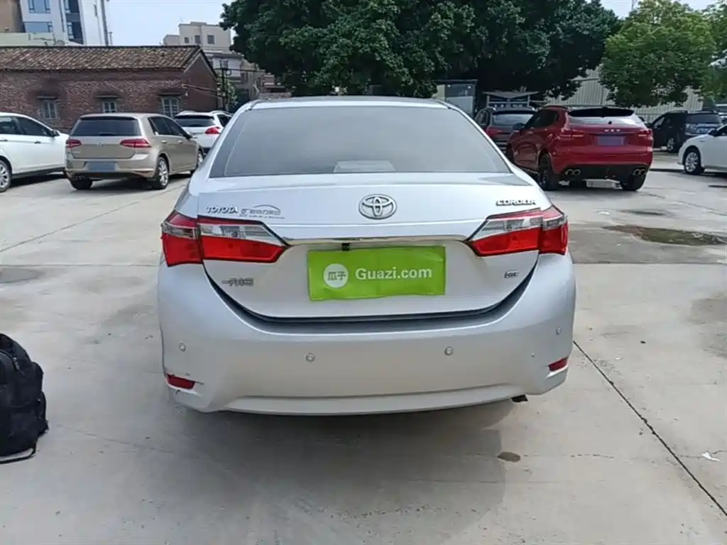 Toyota Corolla 2017 Facelift 1.6L S-CVT GL фото 6