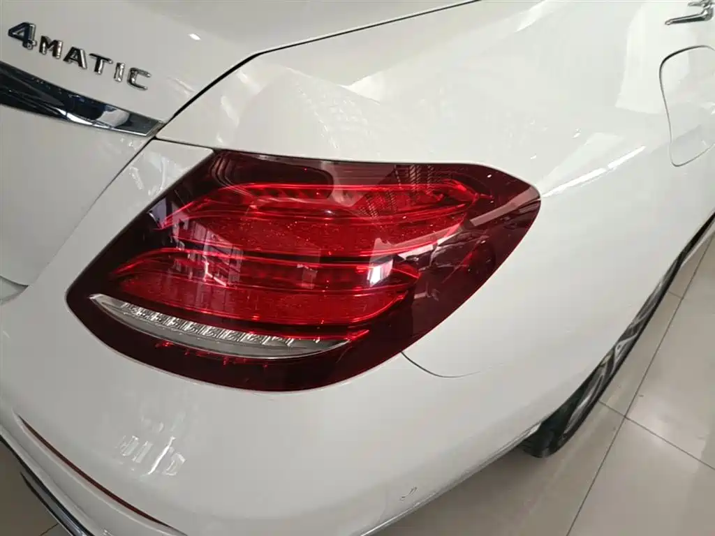 Mercedes-Benz E-Class 2020 E 260 L фото 8