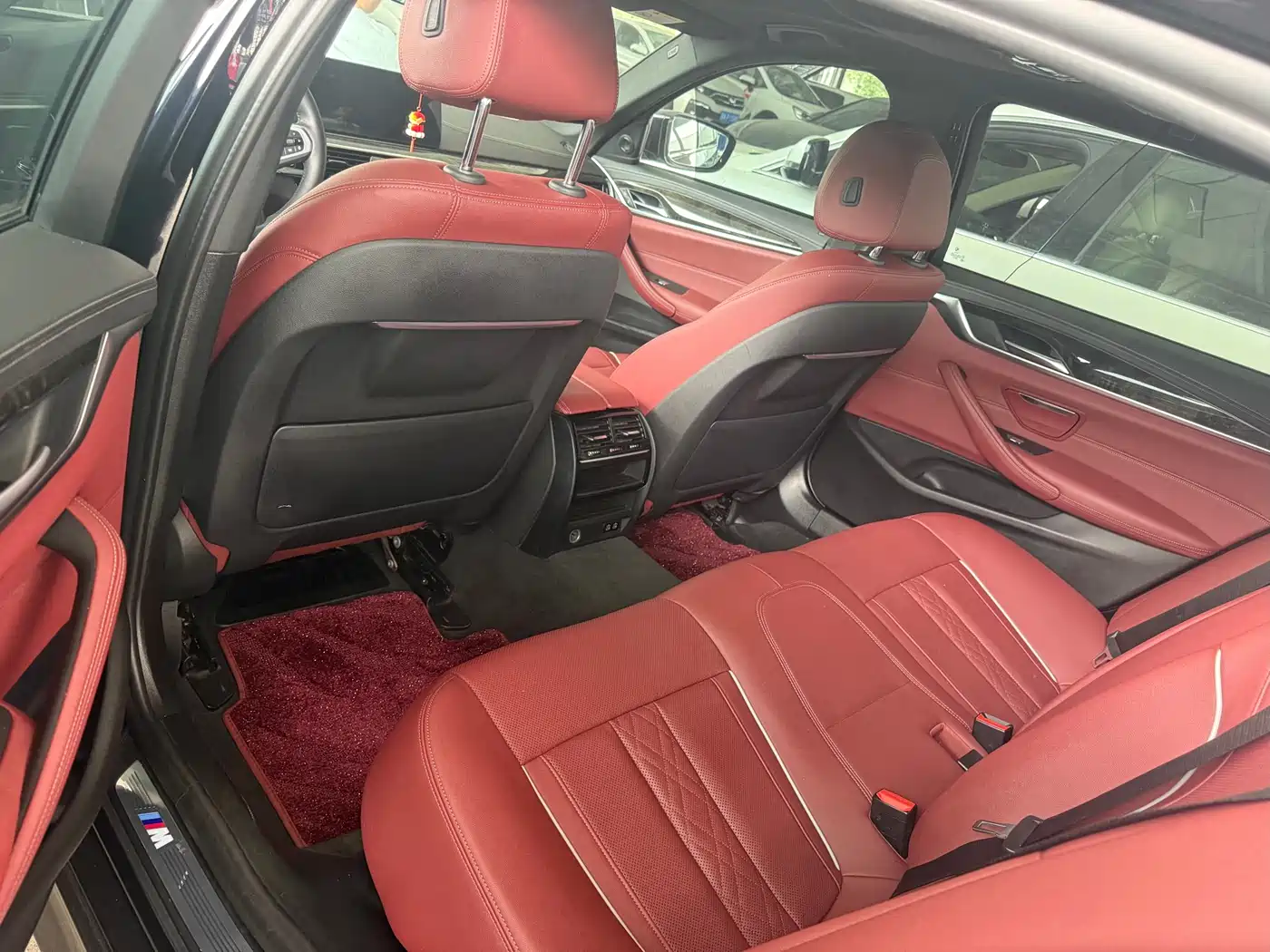 BMW 5 Series 2021 525Li M Sport Package фото 9