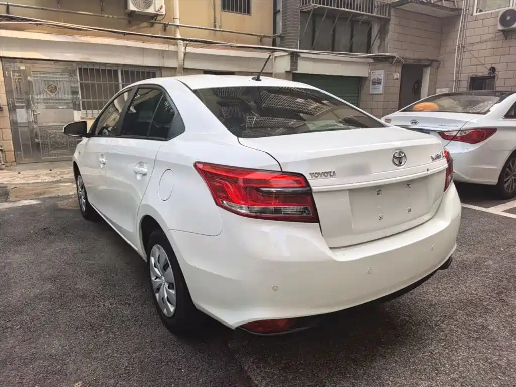 Toyota YARiS L Zhi Xiang 2017 1.5E CVT Charming Edition фото 5