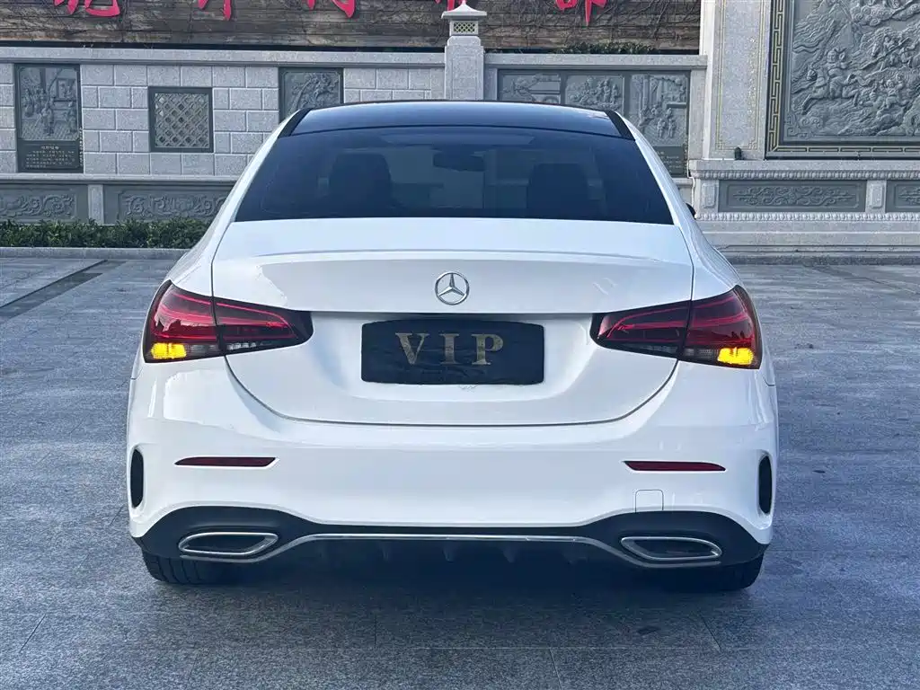 Mercedes-Benz A-Class 2022 A 180 L Sport Sedan фото 5