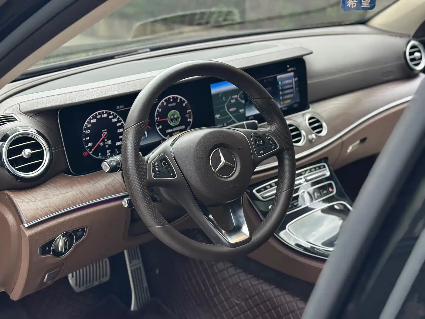 Mercedes-Benz E-Class 2017 E 300 L Luxury фото 15