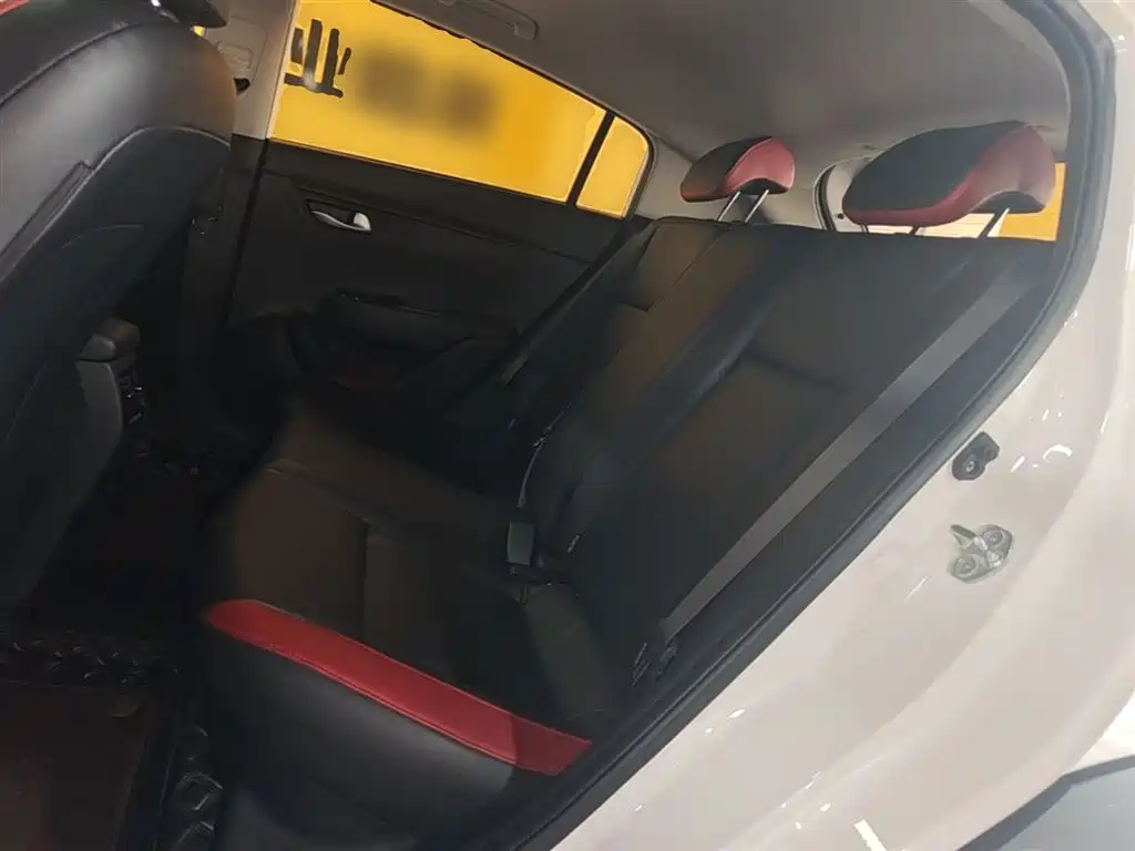 Kia KX CROSS 2018 1.6L Automatic Smart Sunroof Edition фото 17