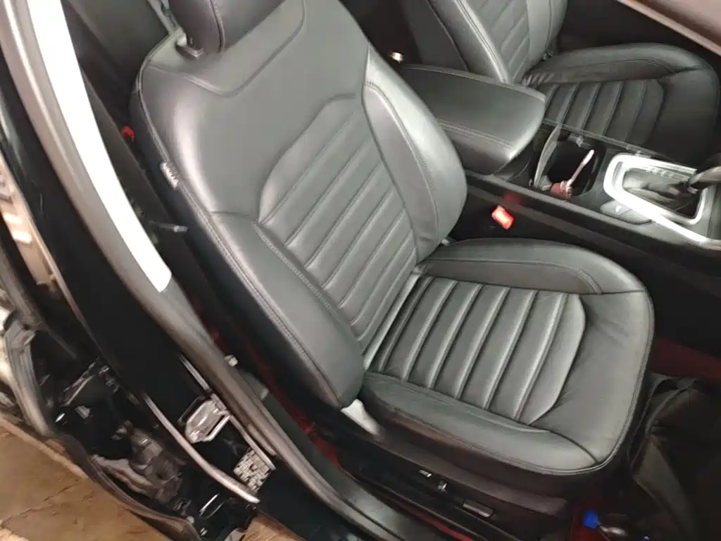 Фото 25 - Ford Edge