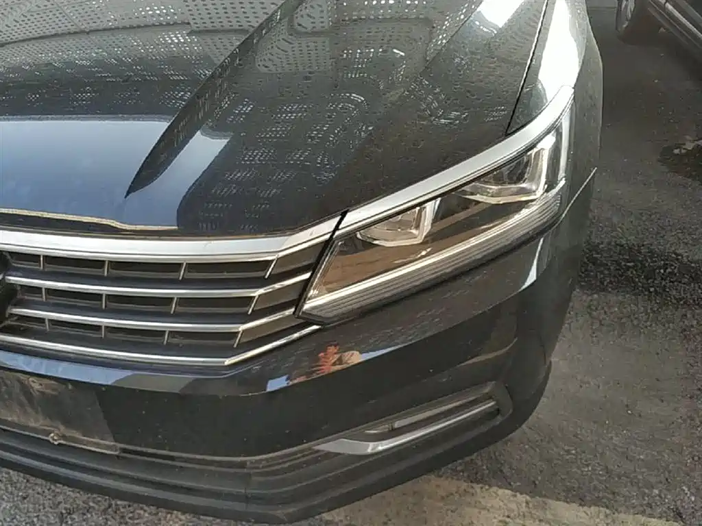 Volkswagen Passat 2015 1.8TSI DSG Elegance Edition фото 24