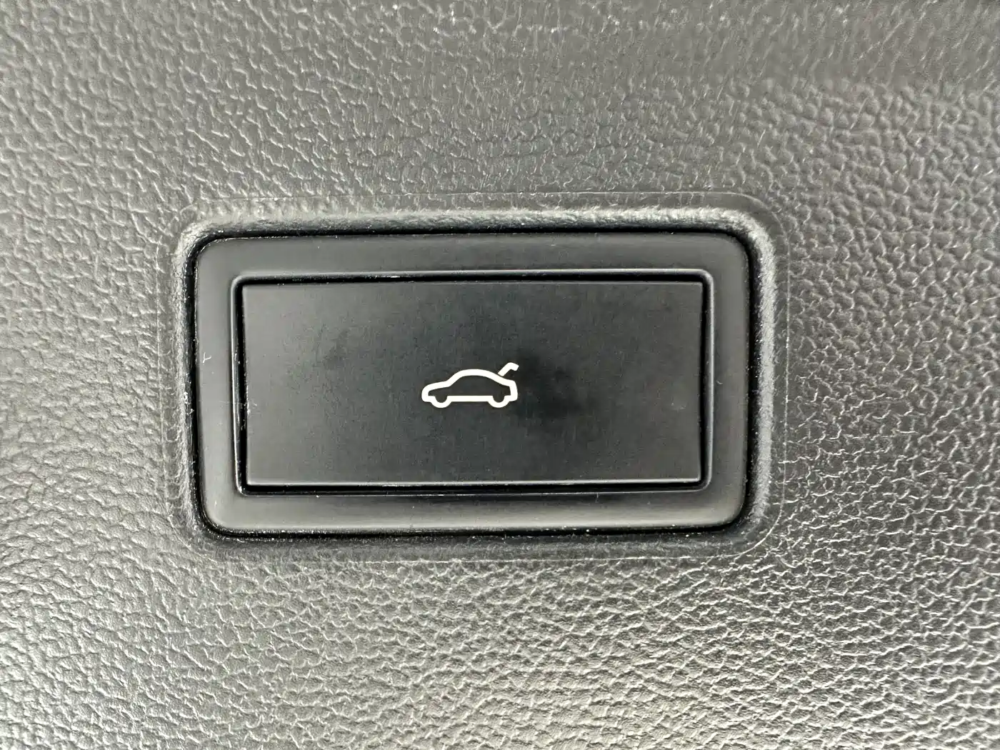Volkswagen Tayron 2022 280TSI 2WD Luxury Smart Connect Edition фото 17