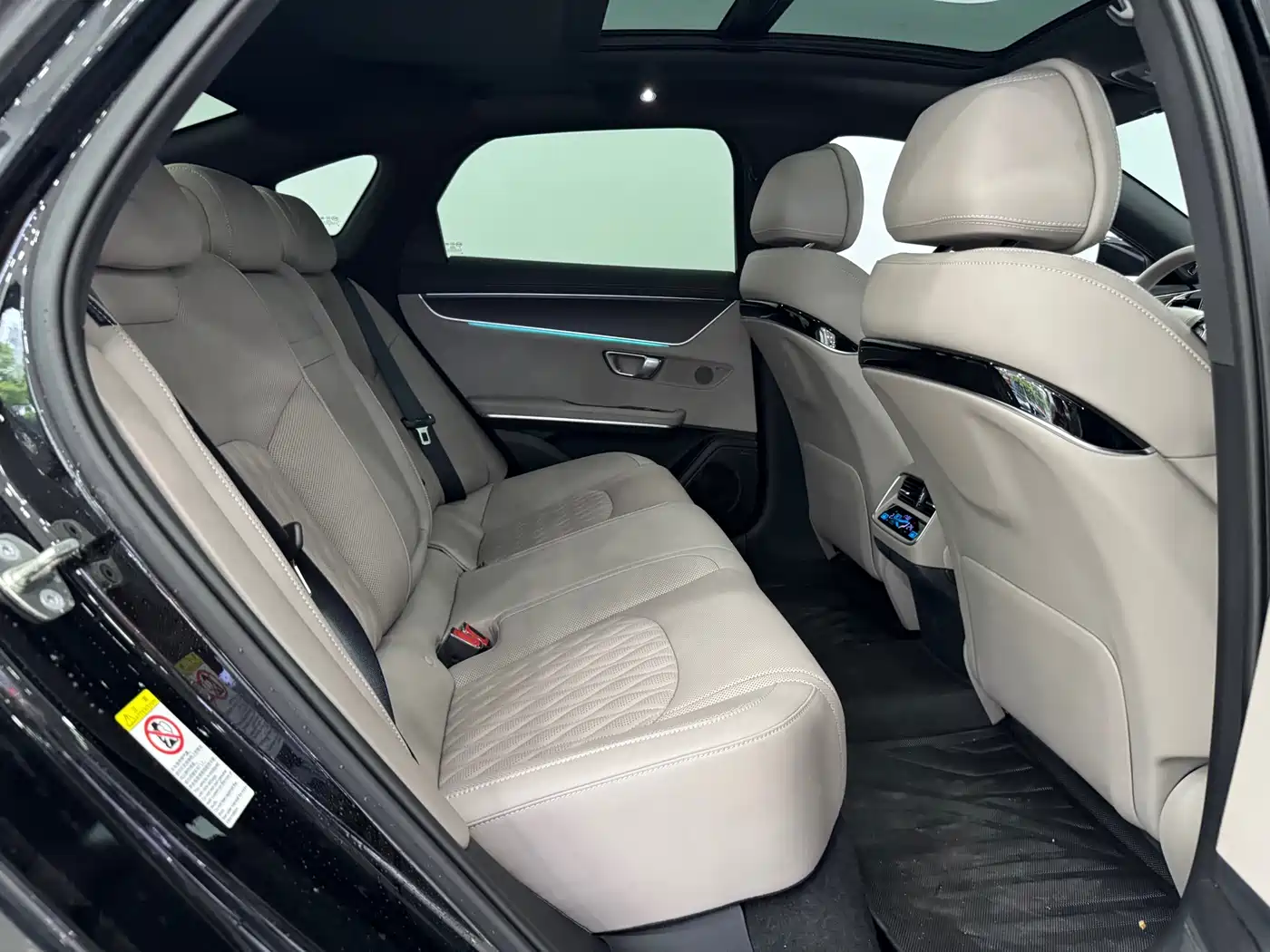 BYD Han 2025 2025 DM-i Smart Driving Edition 125KM LiDAR Flagship