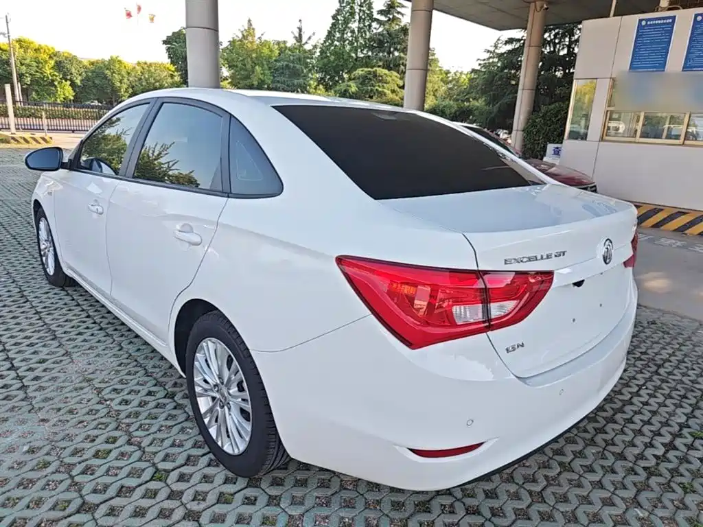 Buick Excelle 2015 15N Manual Elite фото 5