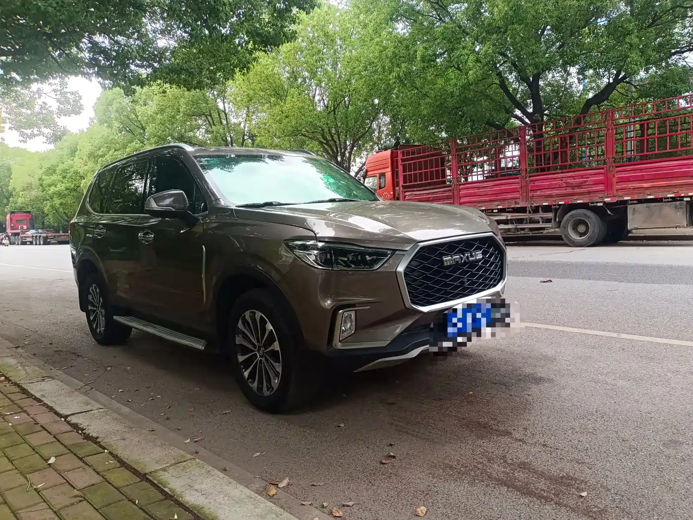 SAIC Maxus D90 2017 2.0T Automatic 4WD Sirius фото 2
