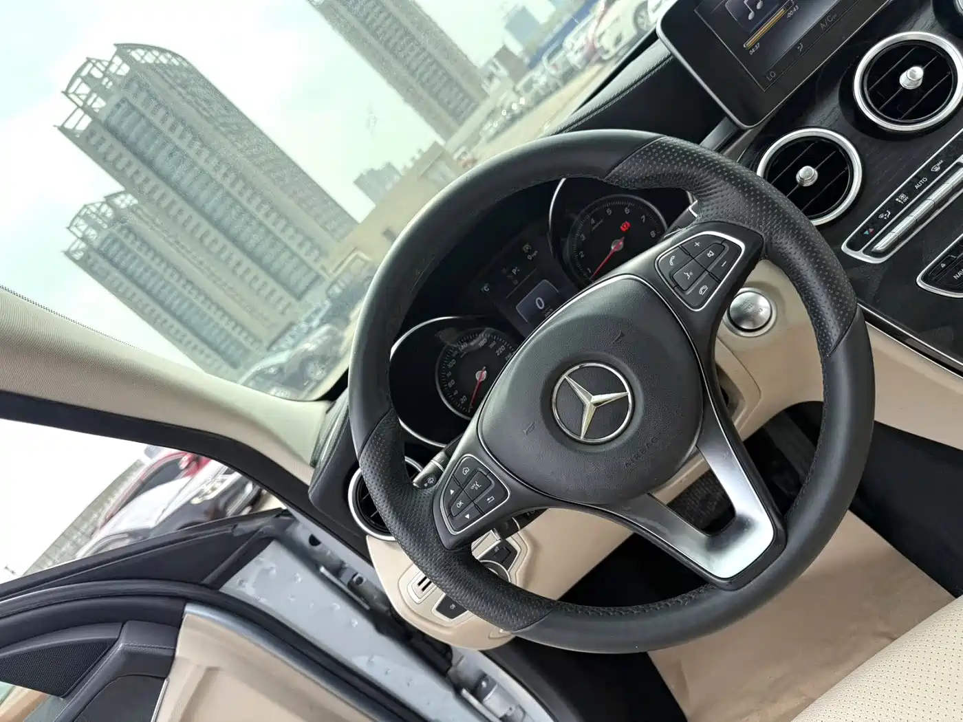 Mercedes-Benz C-Class 2016 2015 Facelift C 180 L Sport