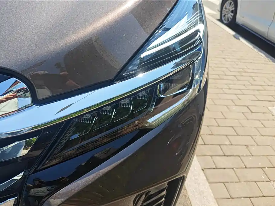 Buick GL8 2023 Facelift Land Business Class Luxury фото 5