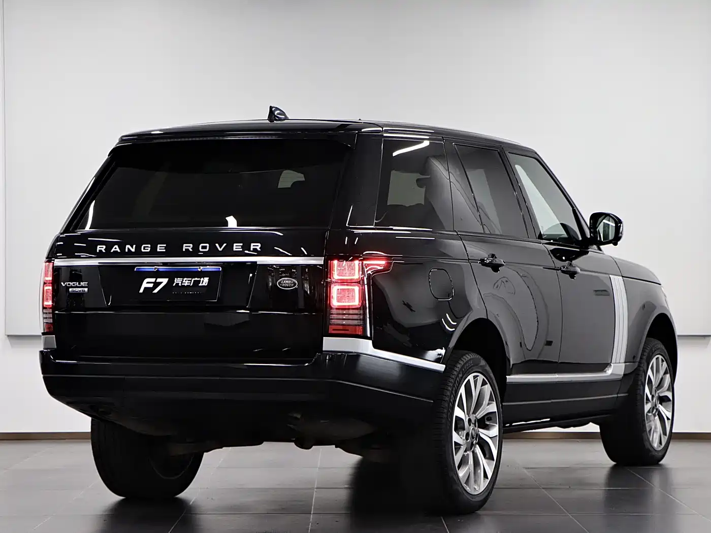 Land Rover Range Rover 2017 3.0 SC V6 Vogue фото 6