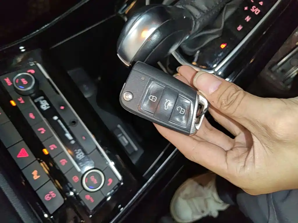 Photo 9 - Jetta VS5