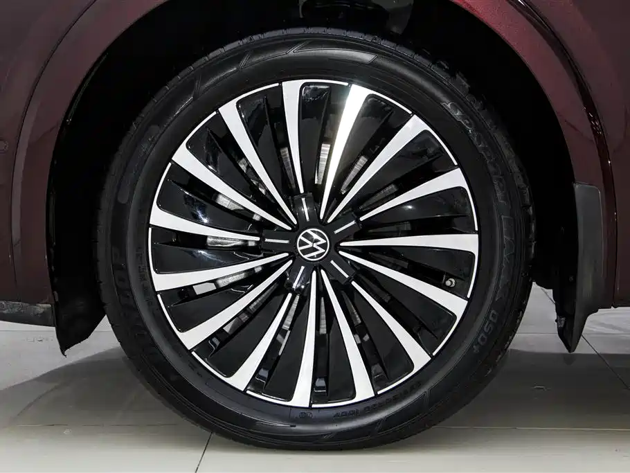 Volkswagen Viloran 2024 380TSI Executive Edition фото 10