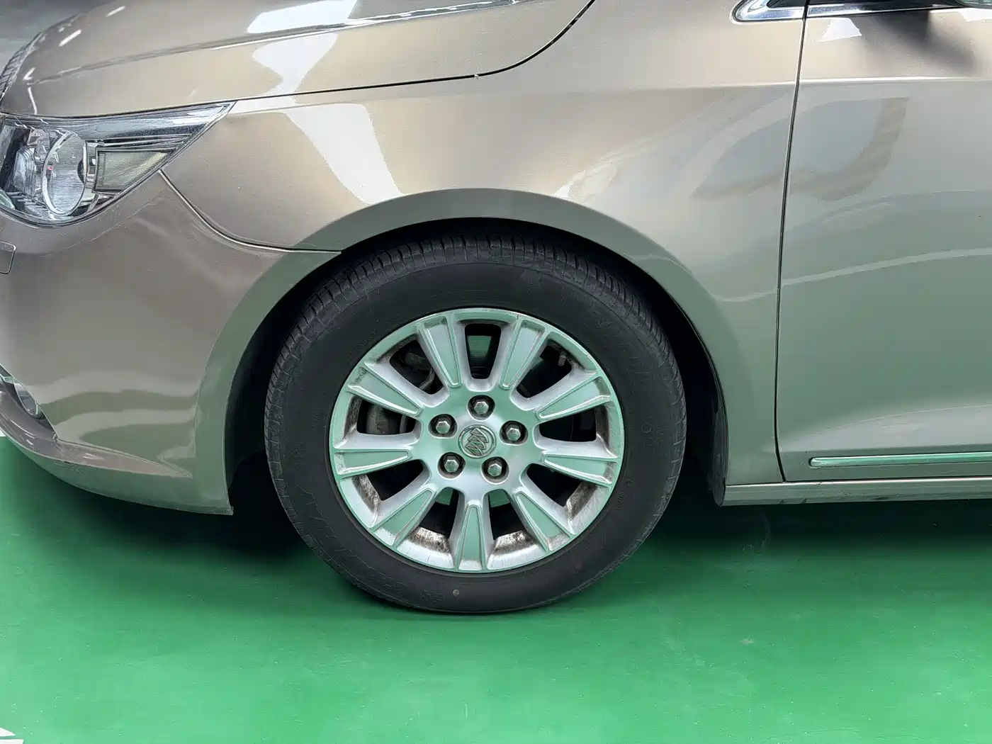 Buick LaCrosse 2012 2.4L SIDI Luxury Edition фото 4