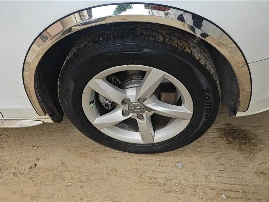 Audi A4L 2013 35 TFSI Automatic Standard фото 6