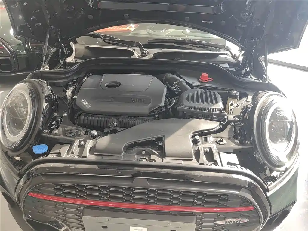 MINI JCW