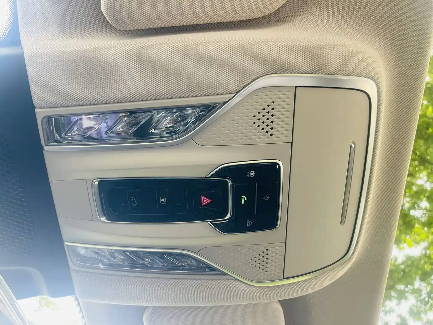 Hongqi HS3 PHEV 2024 PHEV 115km Power Edition фото 16