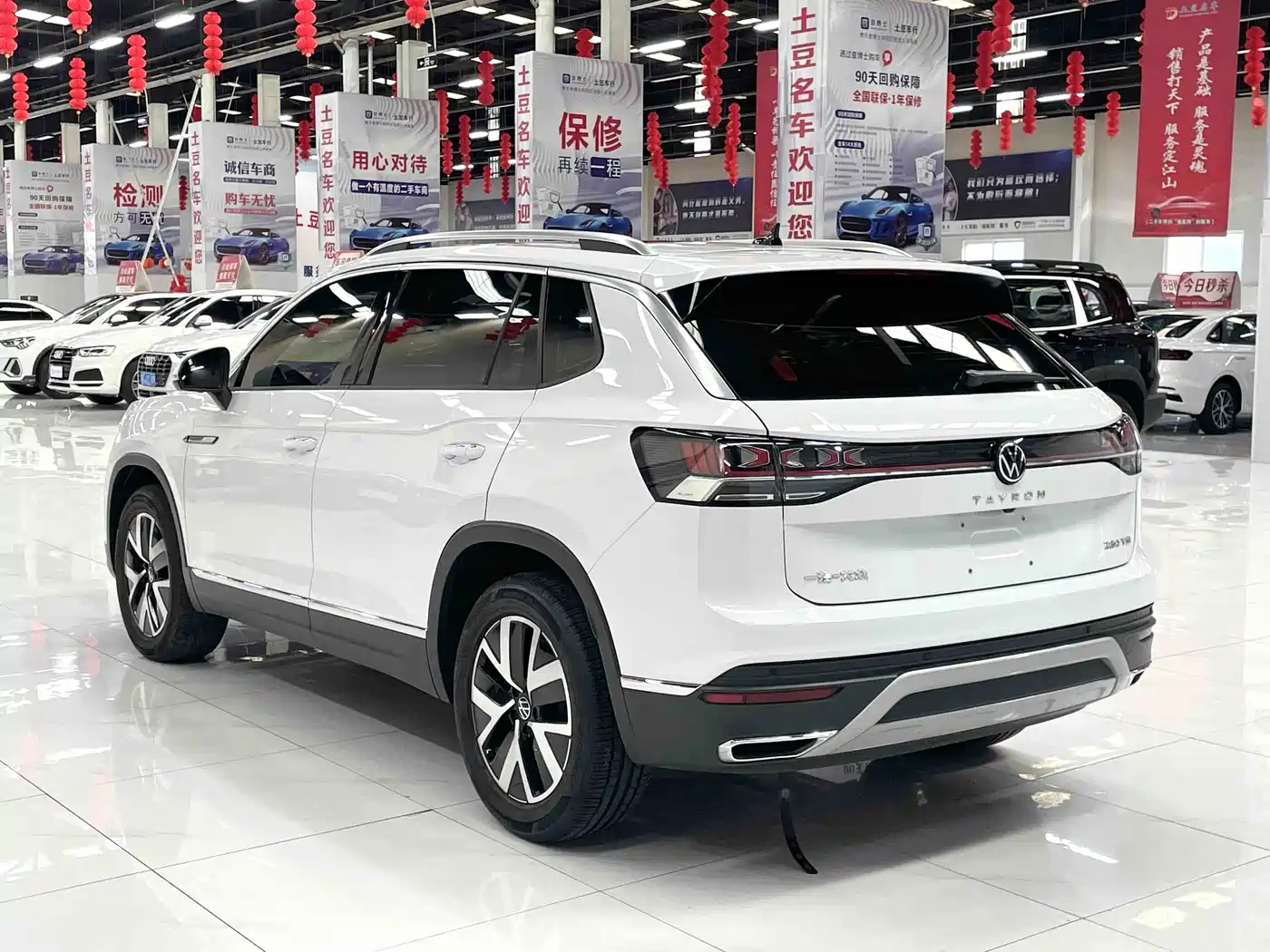 Volkswagen Tayron 2023 280TSI 2WD Luxury Plus Advanced Edition фото 4