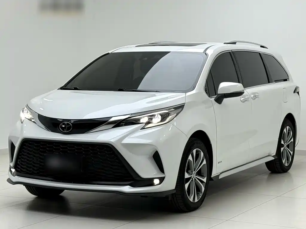 Toyota Granvia 2024 2.5L Hybrid Comfort