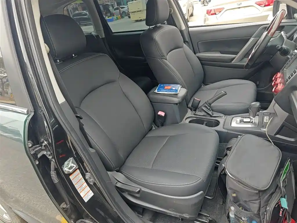 Subaru Forester 2014 2.5i Automatic Elite Edition фото 25