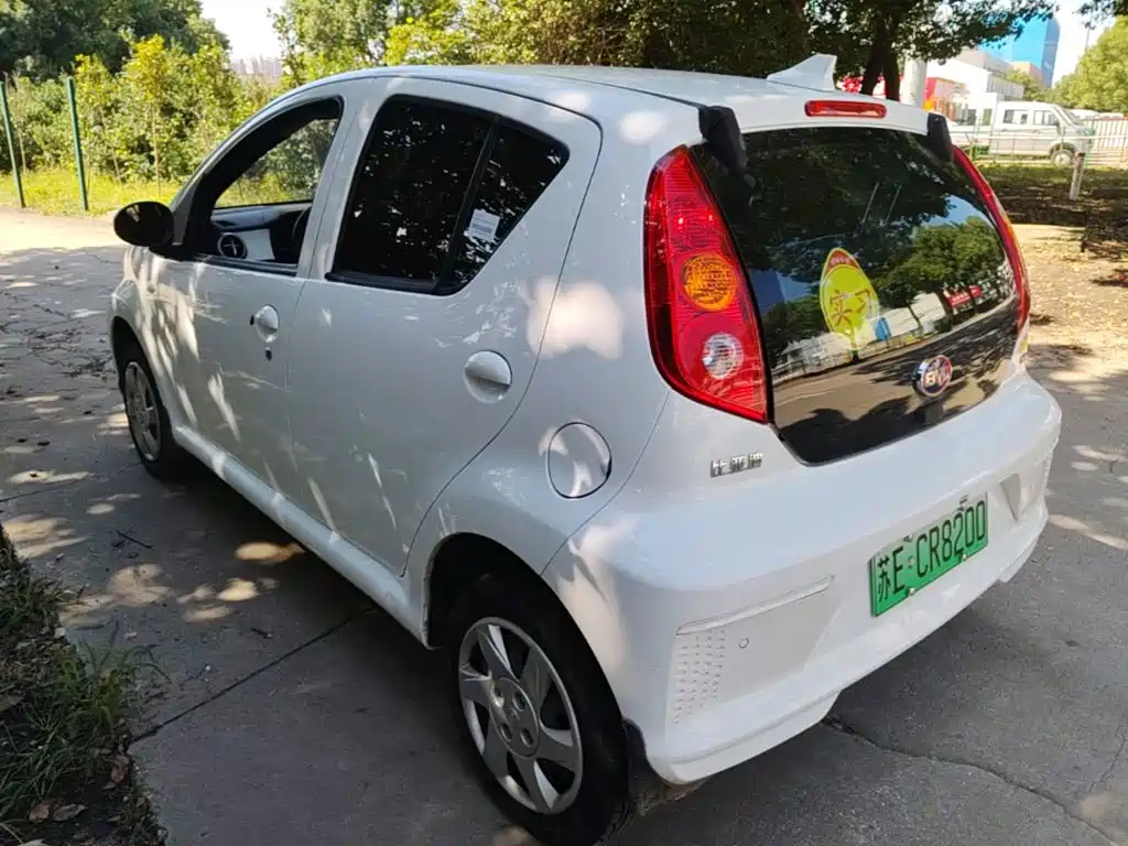 Фото 5 - BYD e2
