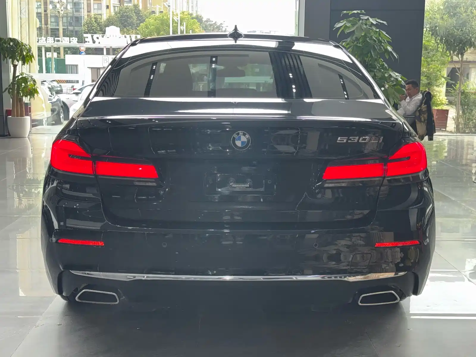 Фото 12 - BMW 5 Series